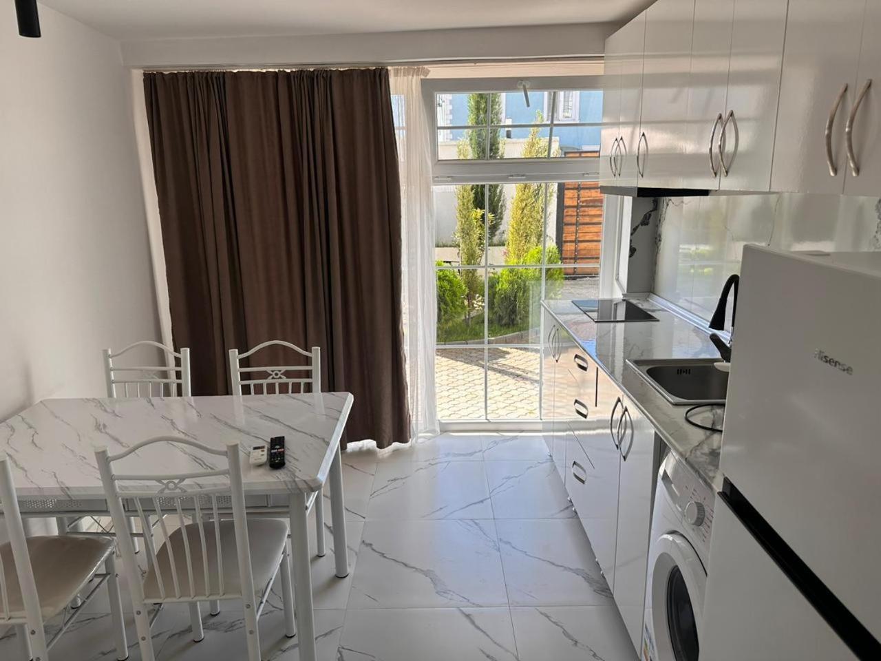 Villa Gardens Кобулети Экстерьер фото